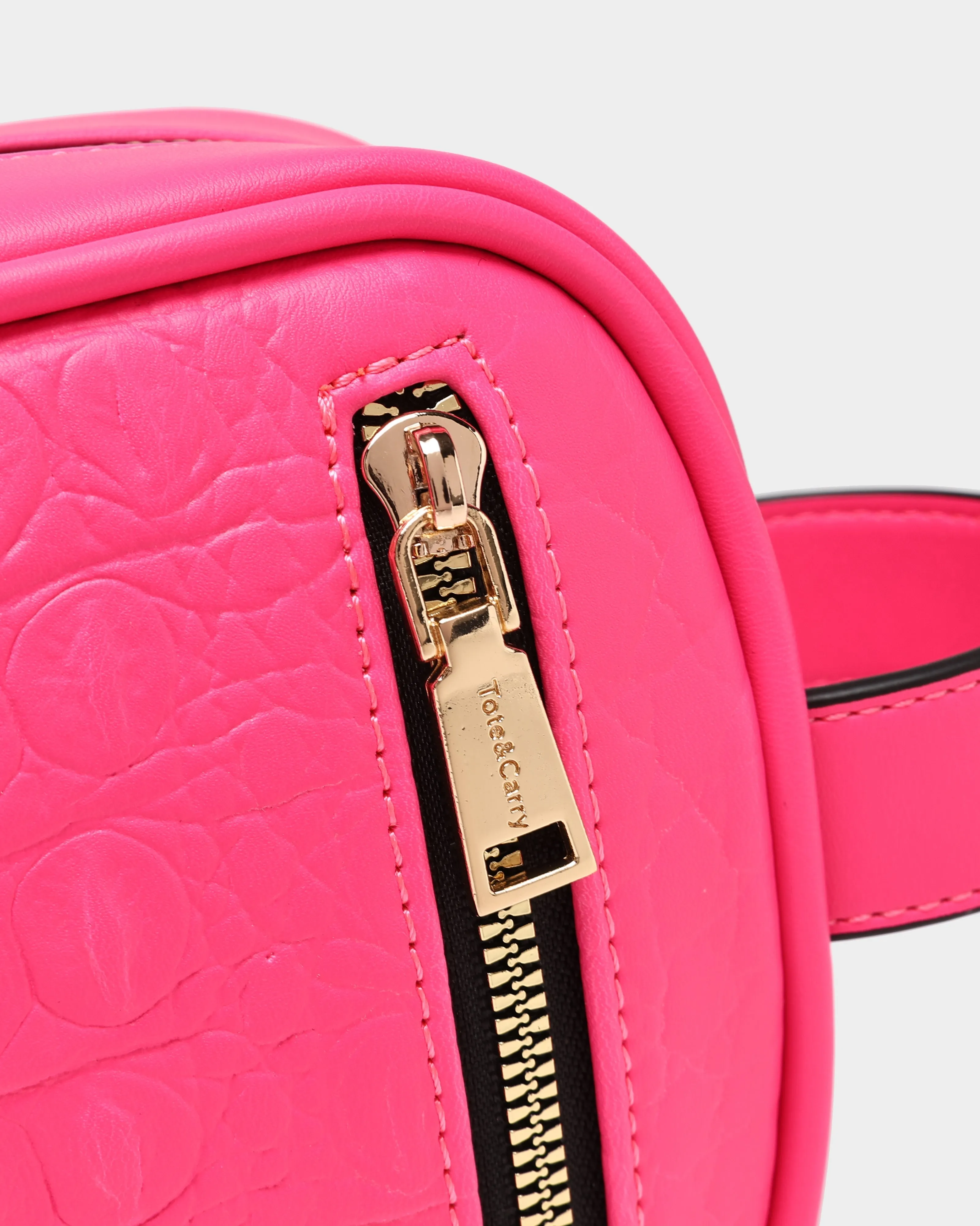Apollo 2 Toiletry Bag in Neon Pink