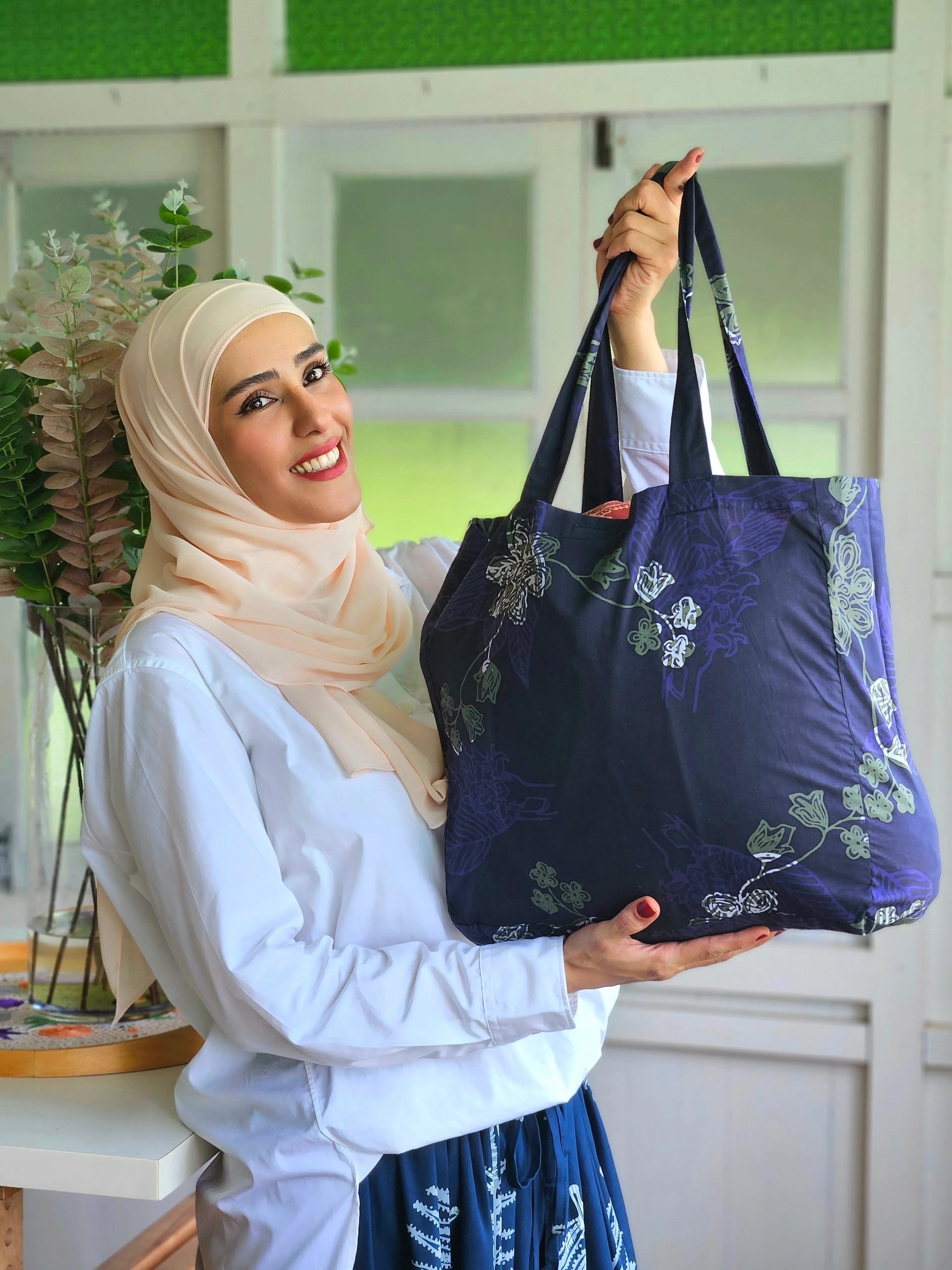 BATIK TOTE BAG - ISOBEL/KUNYIT