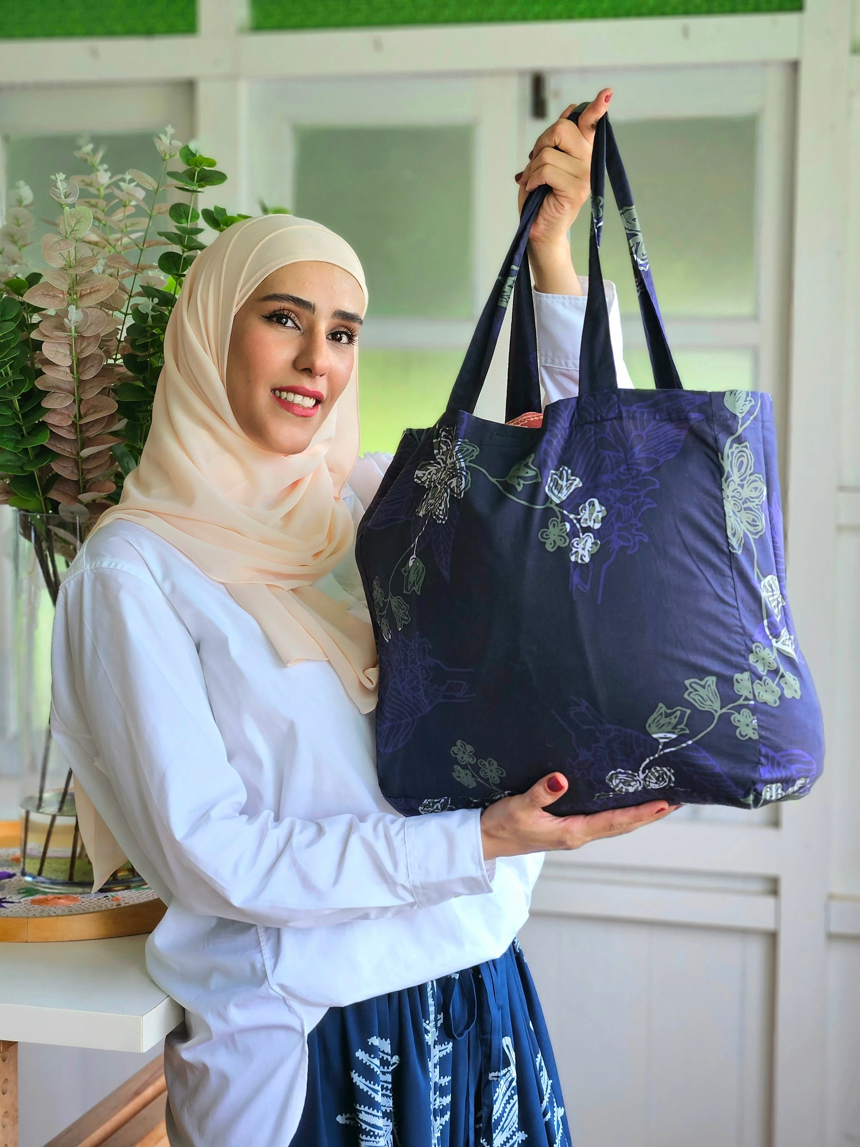 BATIK TOTE BAG - ISOBEL/KUNYIT