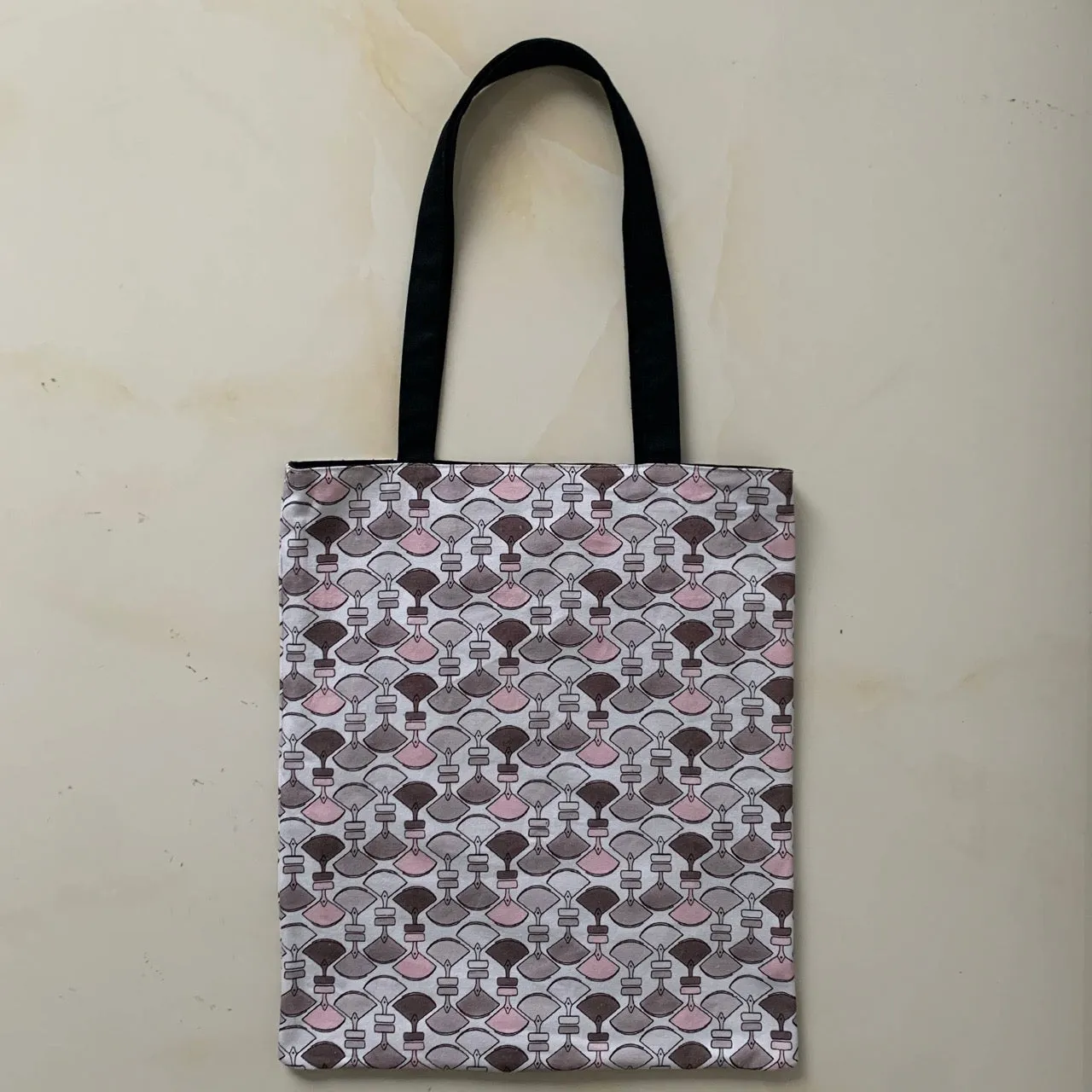 InukChic® Tote Bag - Tunniit Lady