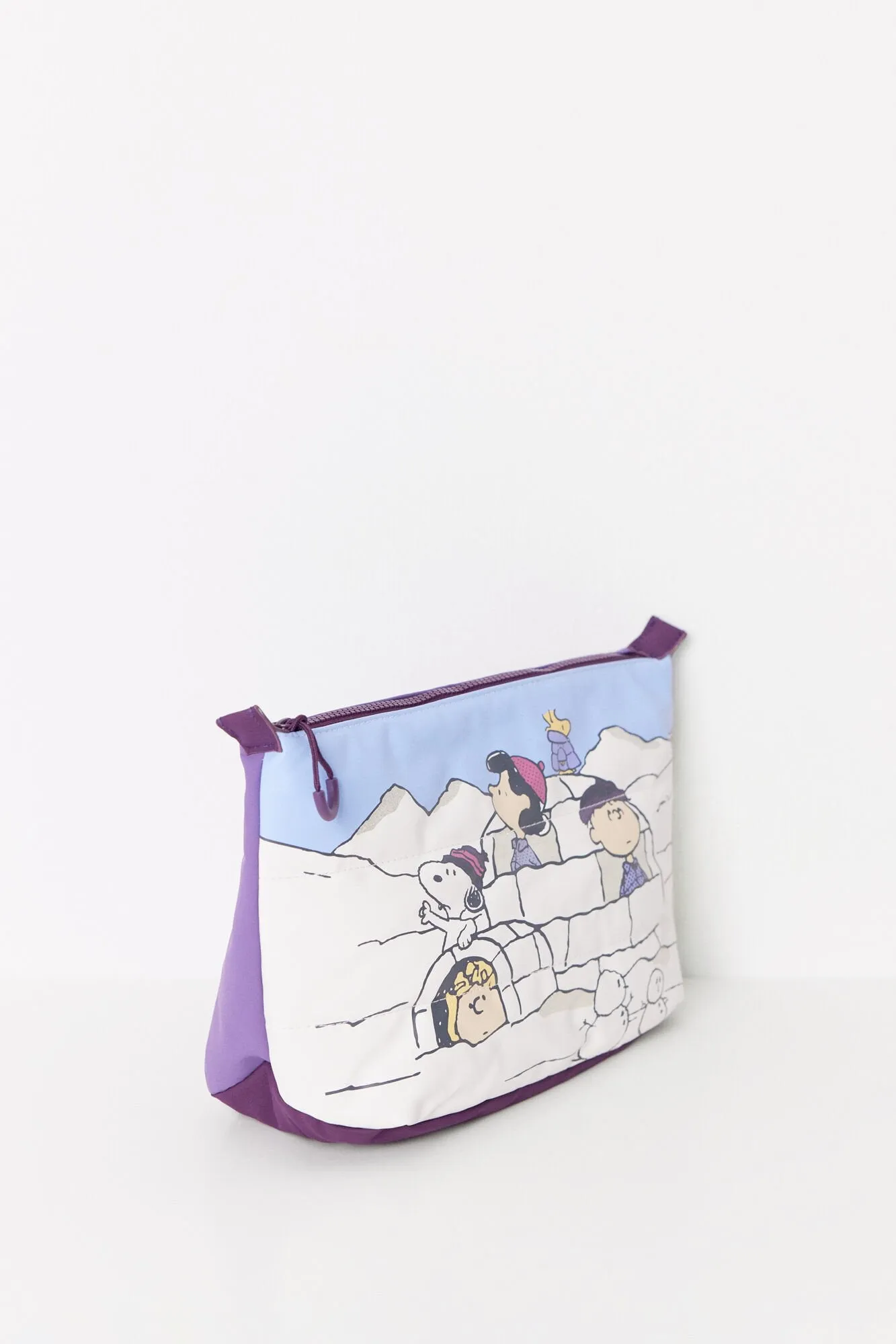 Large rectangular Snoopy toiletry bag