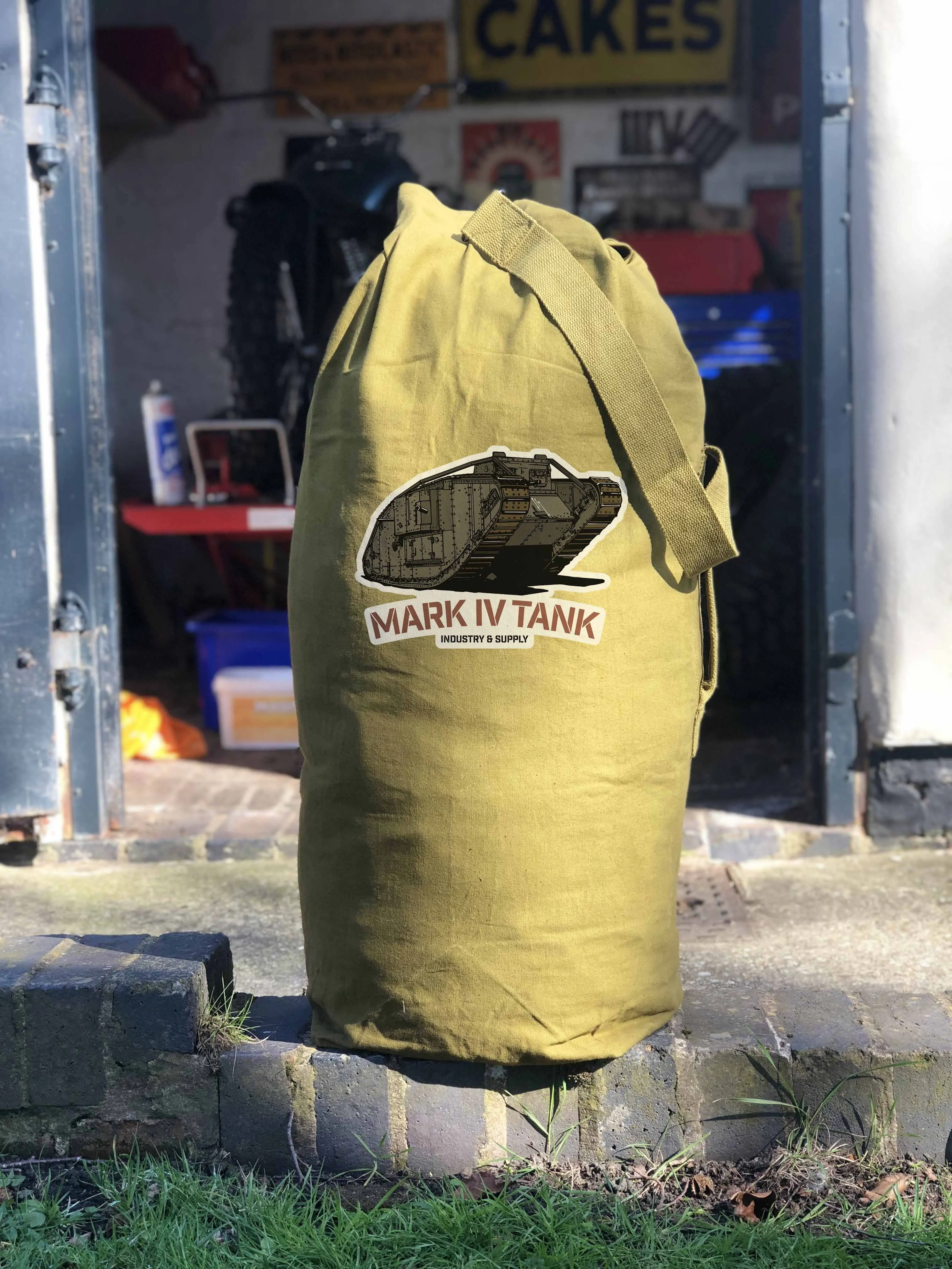 LIMITED EDITION ARMY SURPLUS KIT BAGS - NEW CONDITION