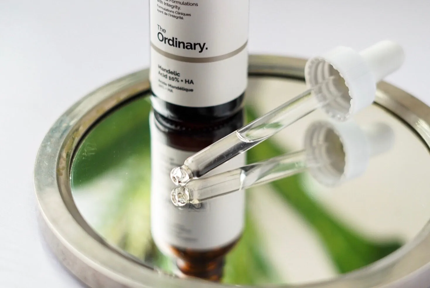 THE ORDINARY

Mandelic Acid 10%   HA( 30ml